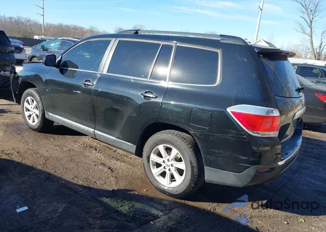 2011 Toyota Highlander Base V6 из США, поврежденный, VIN 5TDBK3EH7BS067892